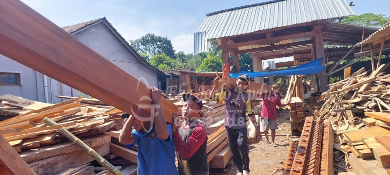 Galeri Eka Joglo Kudus | joglokudus.com